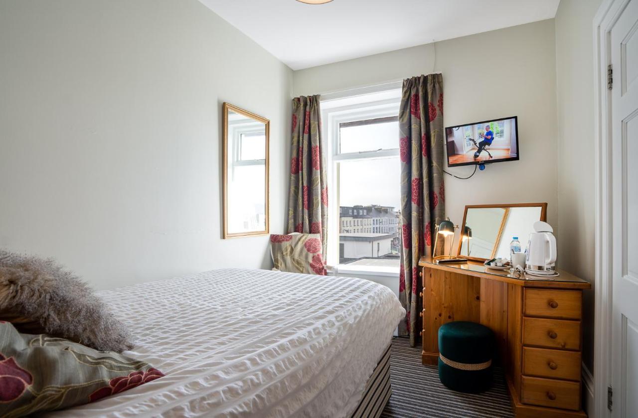 Antrim House Guest Rooms & Suites (Adults Only) Portrush Exteriér fotografie
