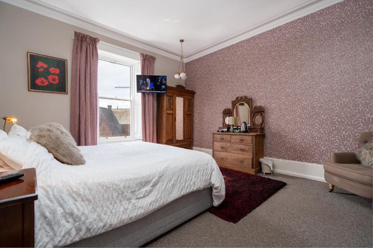 Antrim House Guest Rooms & Suites (Adults Only) Portrush Exteriér fotografie