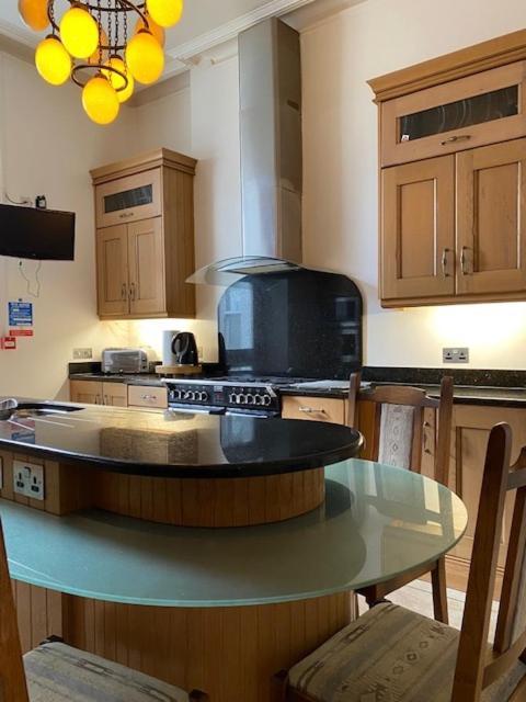 Antrim House Guest Rooms & Suites (Adults Only) Portrush Exteriér fotografie