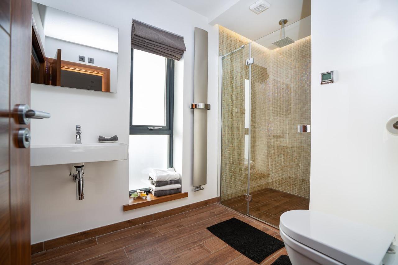 Antrim House Guest Rooms & Suites (Adults Only) Portrush Exteriér fotografie