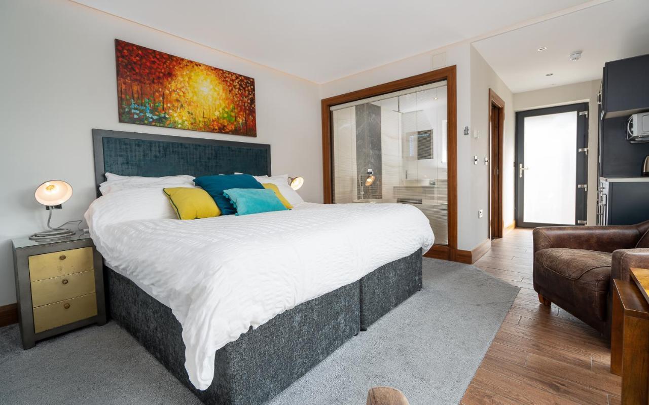 Antrim House Guest Rooms & Suites (Adults Only) Portrush Exteriér fotografie