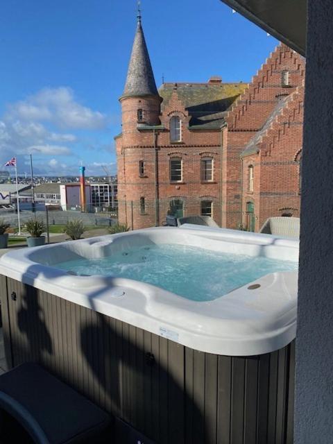 Antrim House Guest Rooms & Suites (Adults Only) Portrush Exteriér fotografie