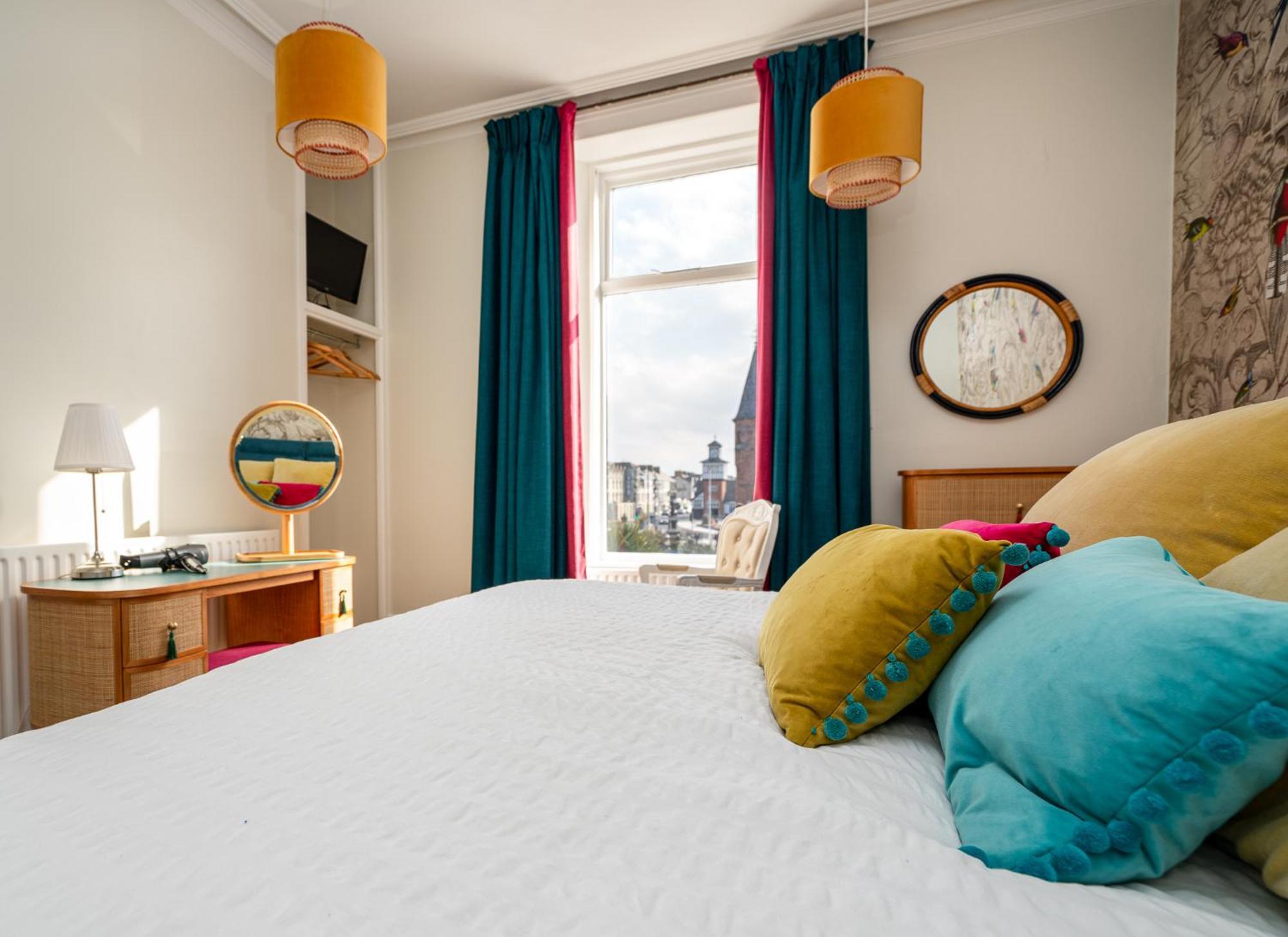 Antrim House Guest Rooms & Suites (Adults Only) Portrush Exteriér fotografie
